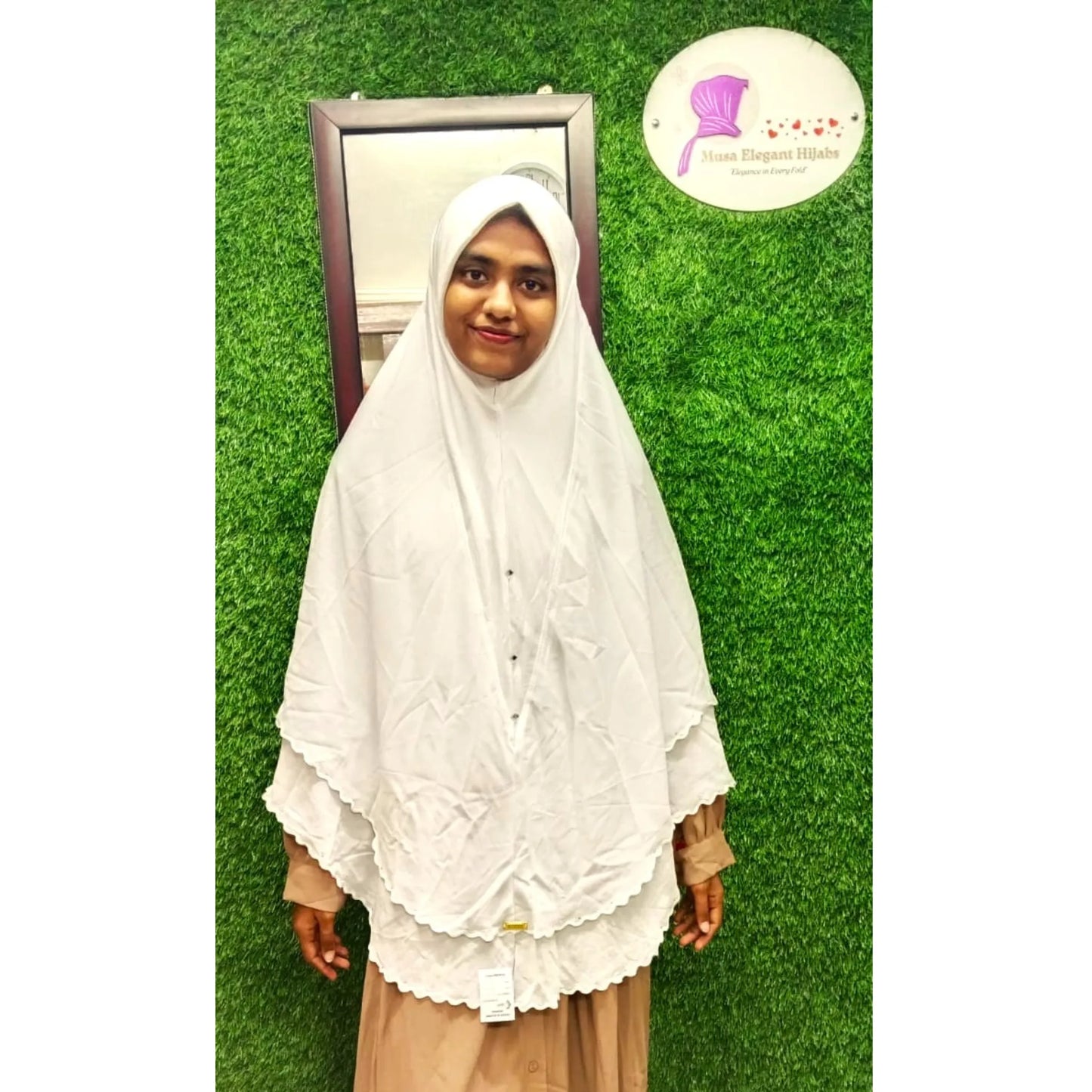 Safaa Umrah Makhna - White
